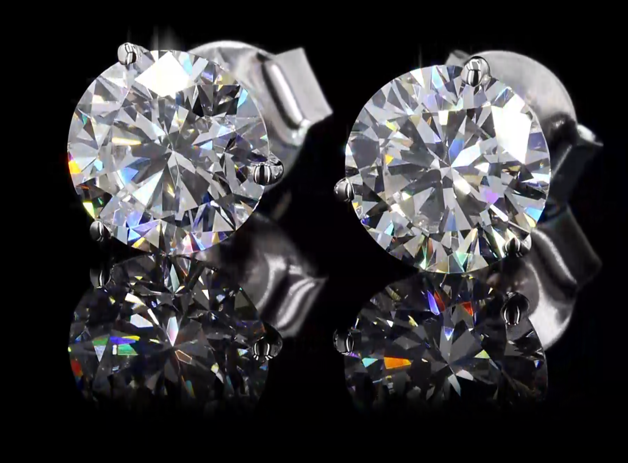 Round Cut Martini Diamond Studs on 14K Gold