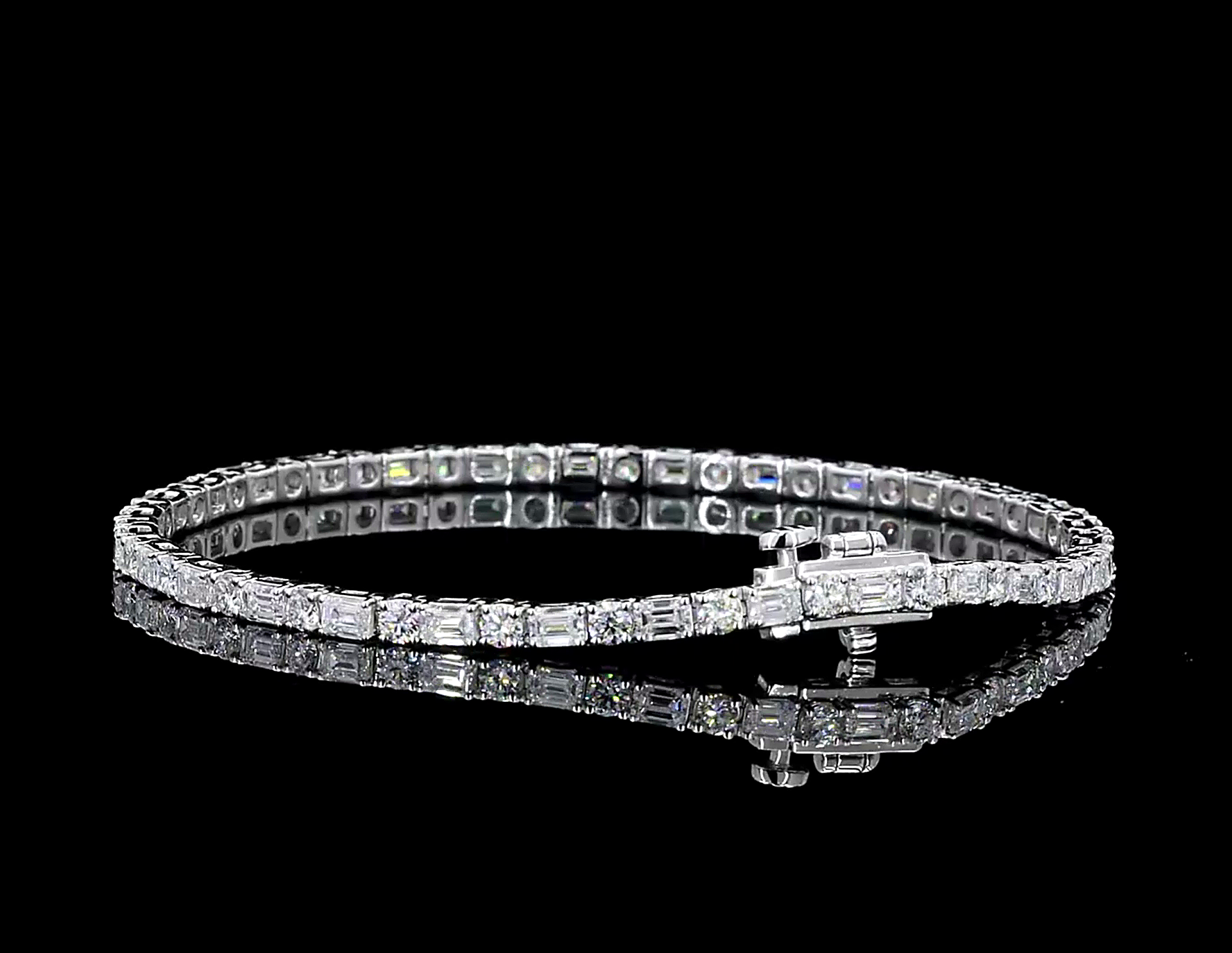 Harmony Alternating Emerald & Round Diamond Tennis Bracelet