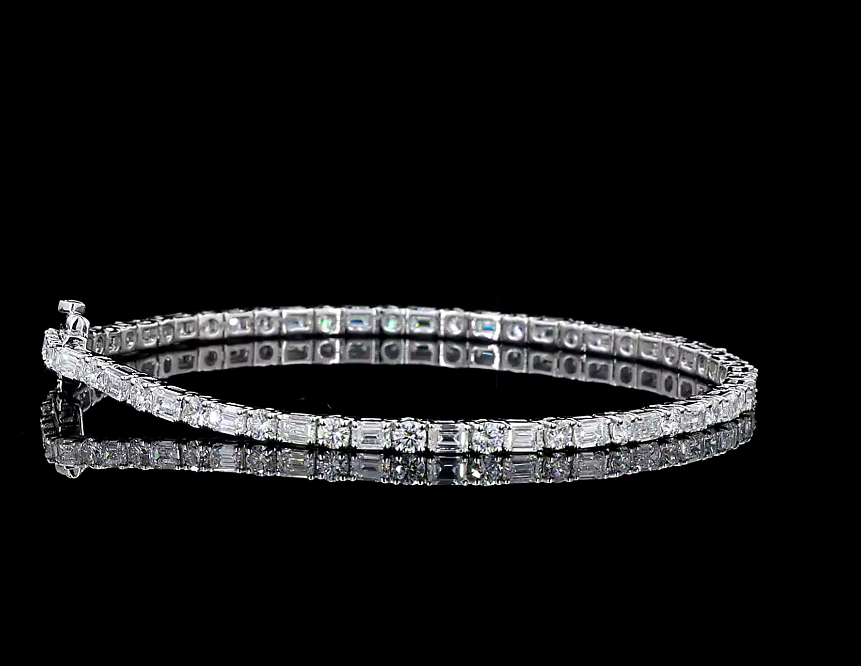 Harmony Alternating Emerald & Round Diamond Tennis Bracelet