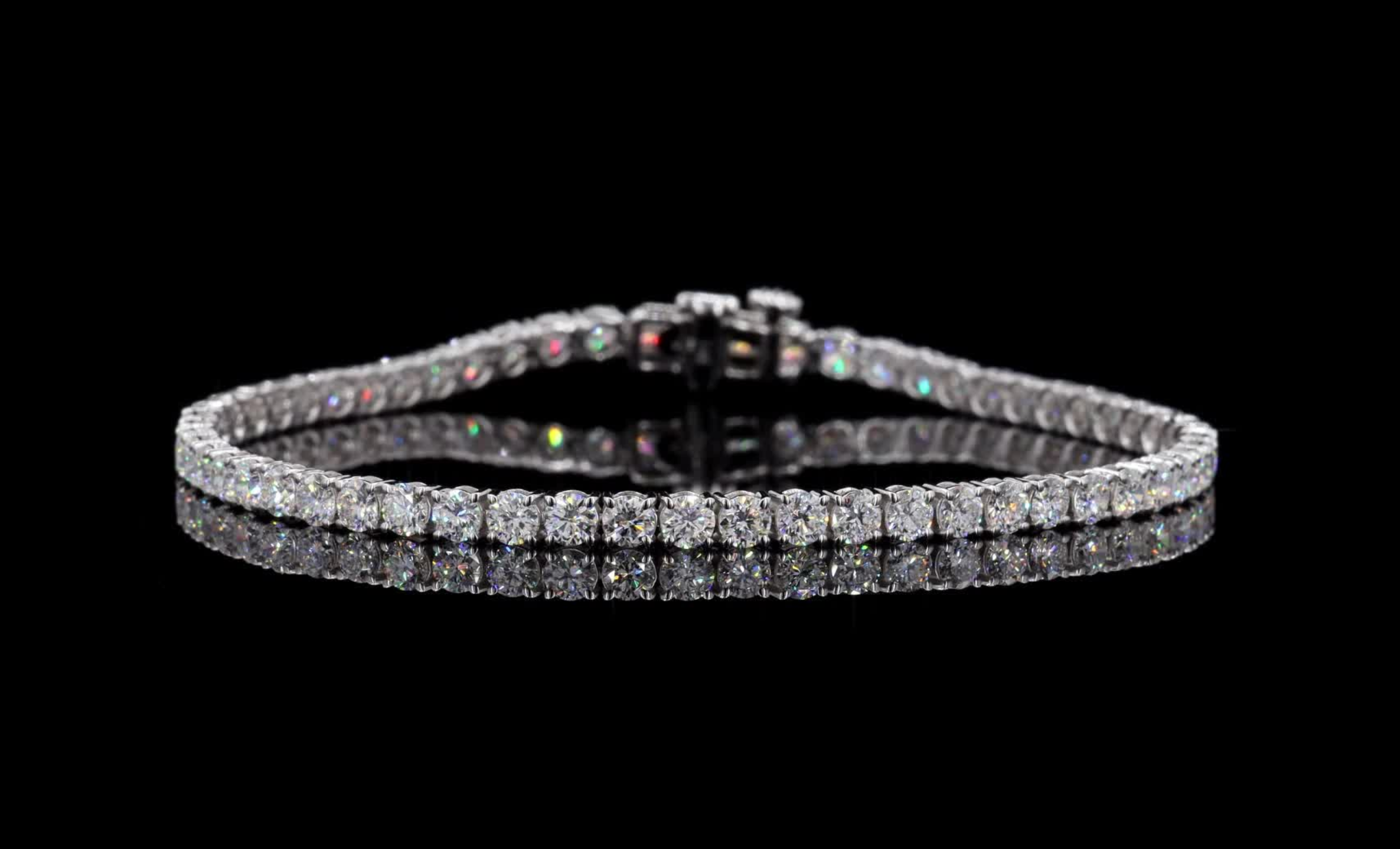 Round Diamond Tennis Bracelet On 14k Gold